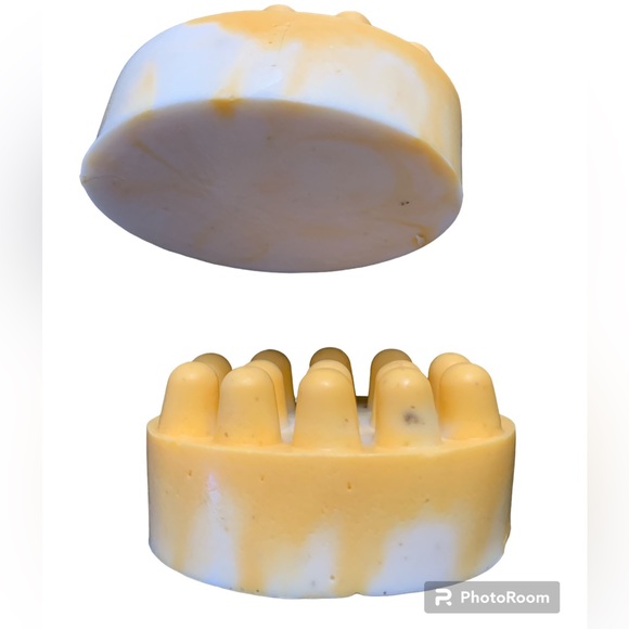 Hand Crafted Oatmeal Honey & Milk Massage Soap Bar - Picture 4 of 5